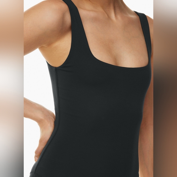 Babaton Contour Tank Bodysuit. Size L - Picture 3 of 12